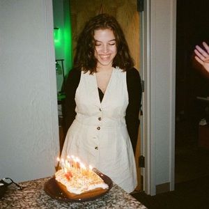 Meet your Posher, Hannah